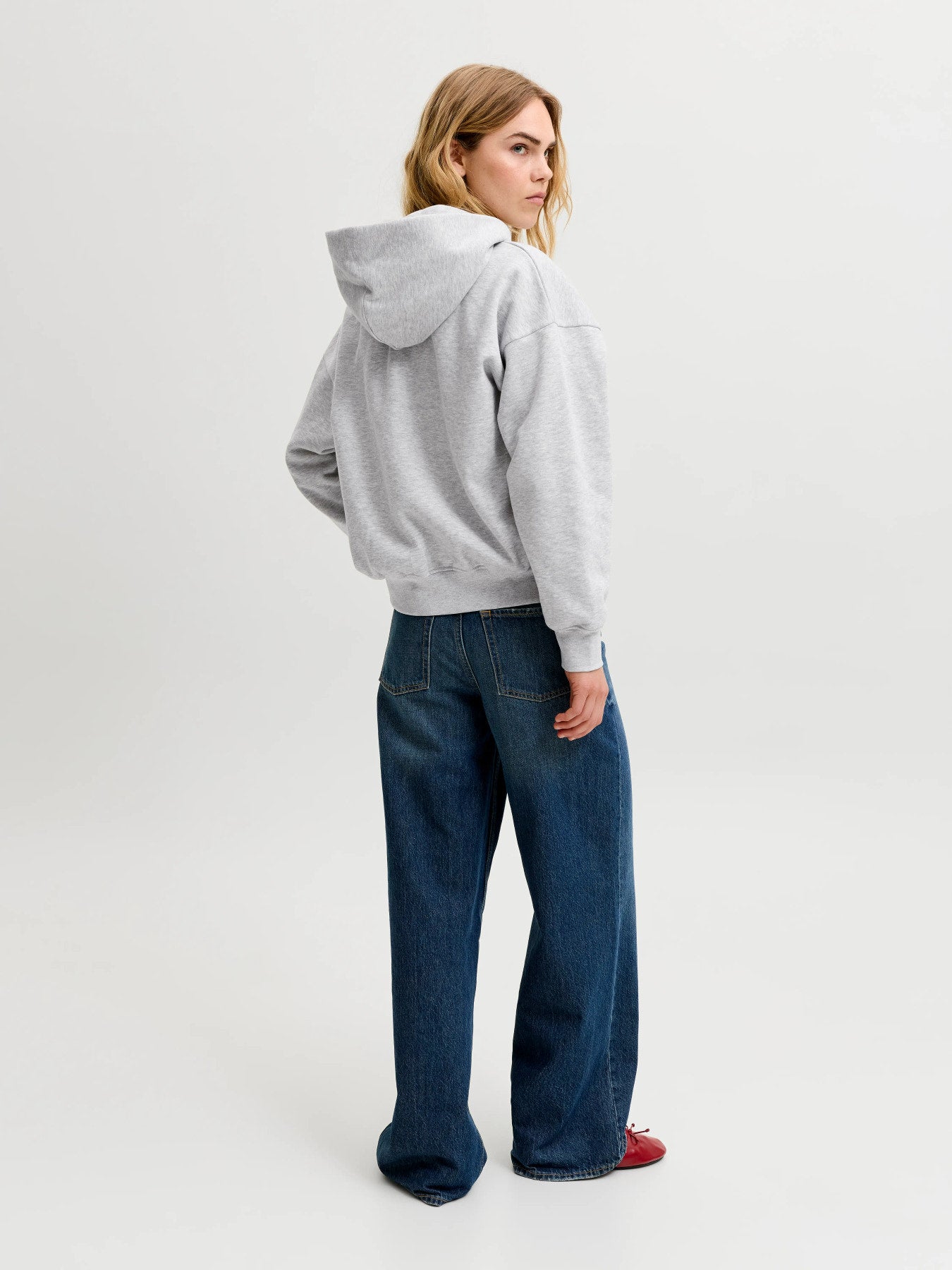 JJXX SOPHIA BOXY LS ZIP HOOD SWT GRÅ