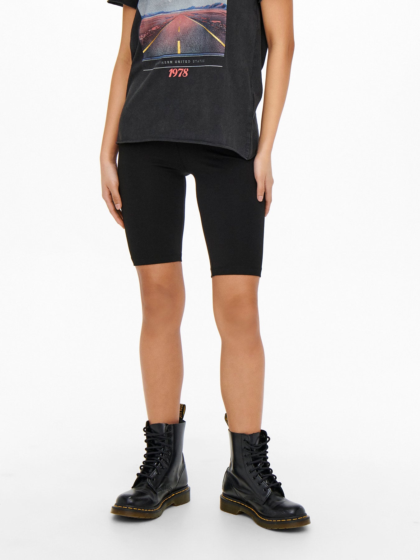 ONLY LOVE SHORTS JRS NOOS
