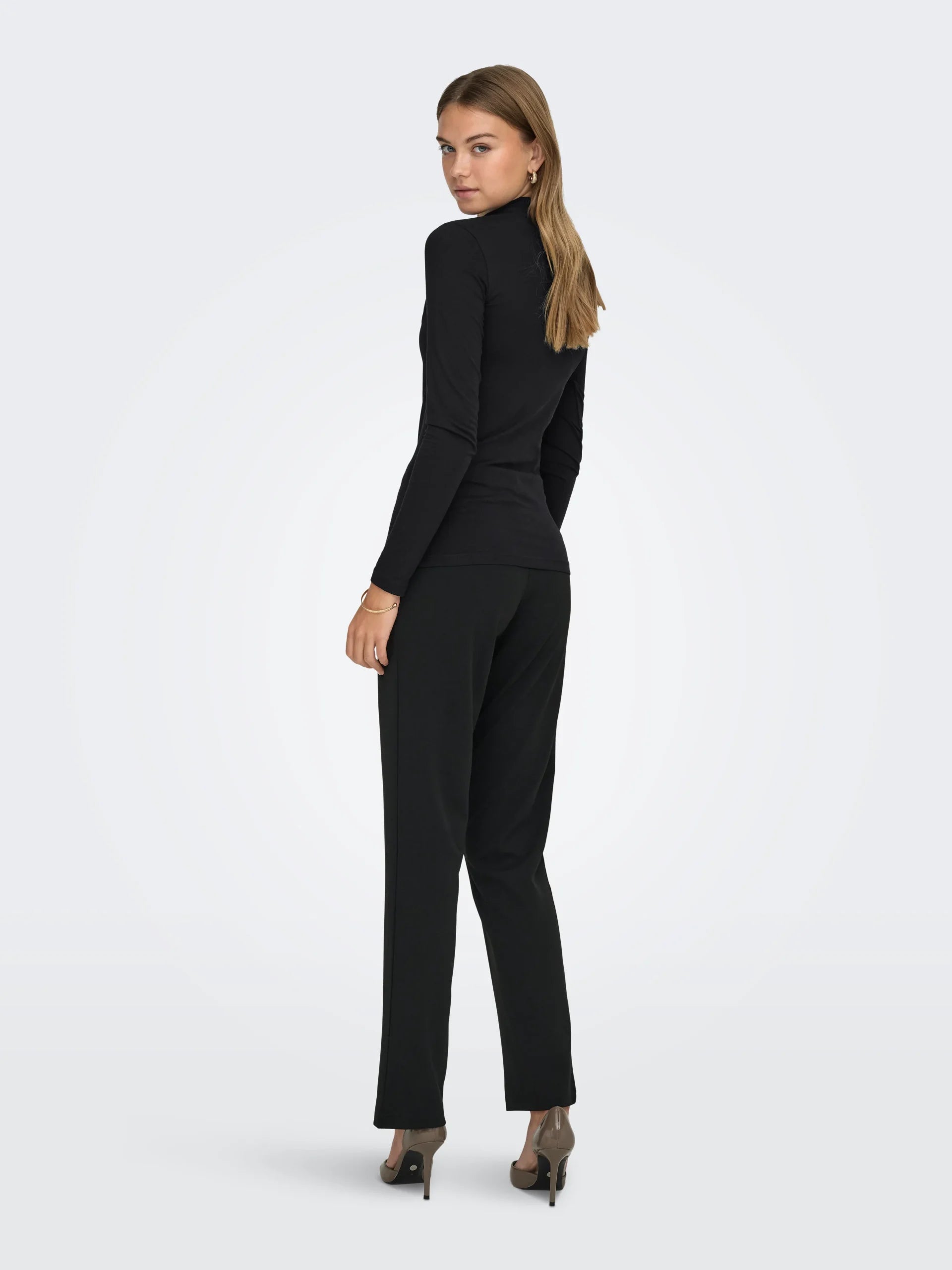 JDY AVA NEW TURTLENECK TOP JRS NOOS  Black