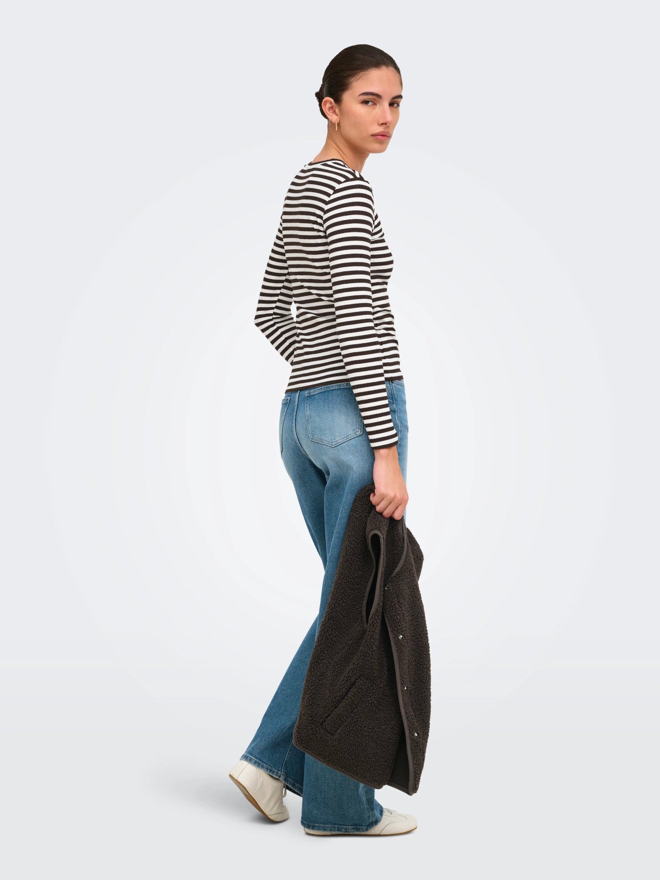 JDY FRANSISKA  L/S HI-NCK AOP TOP JRS CLOUD DANCER/BLACK