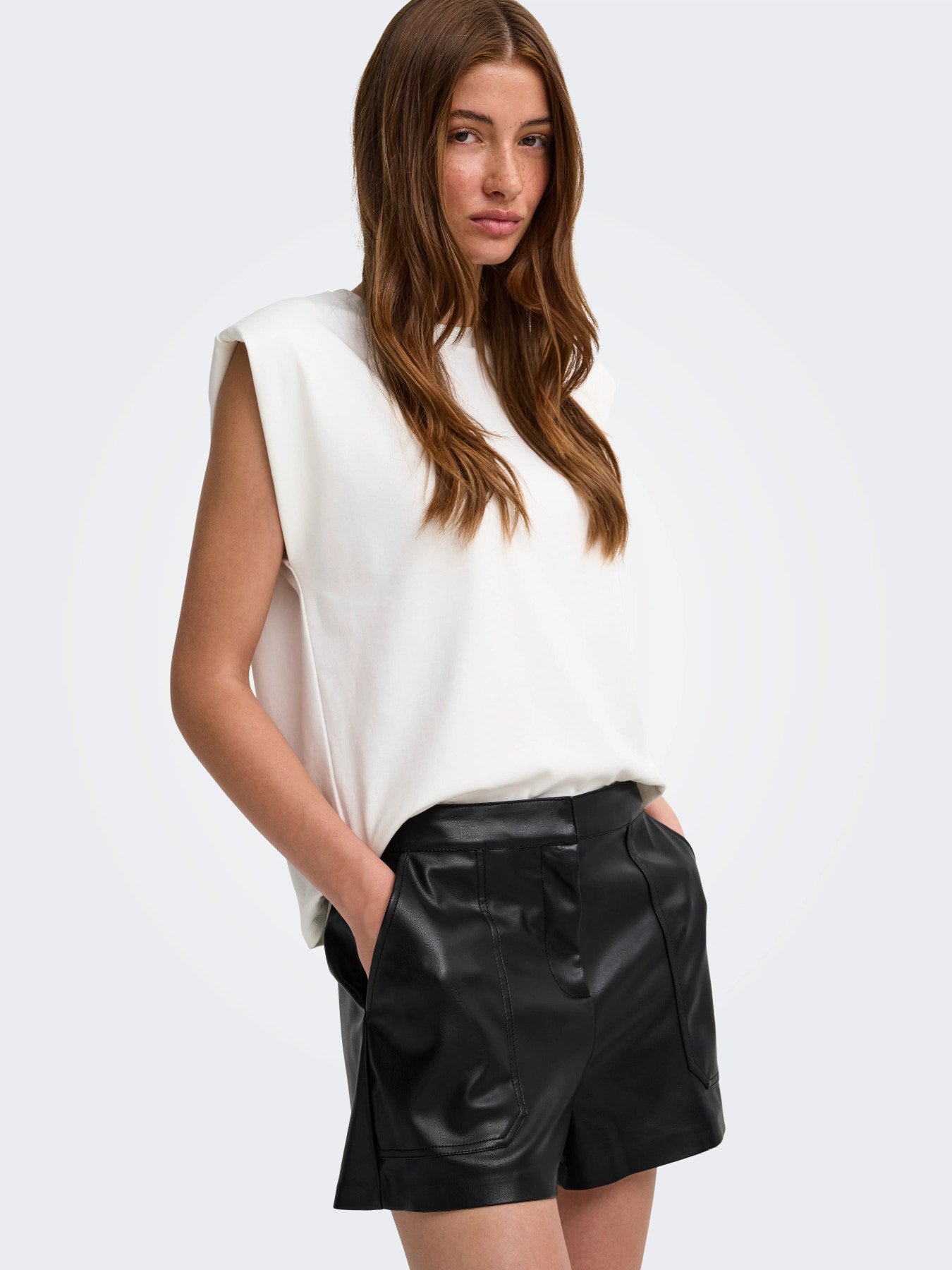ONLY TRICIA FAUX LEATHER SHORTS OTW NOOS Black