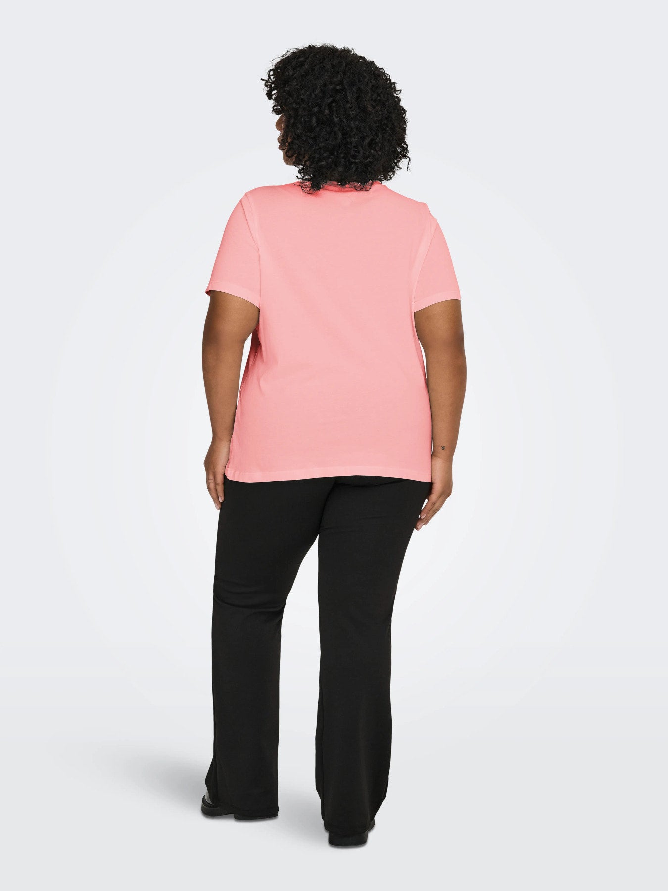 ONLY CARMAKOMA CARKITA S/S LOGO TOP JRS NOOS LYSERØD