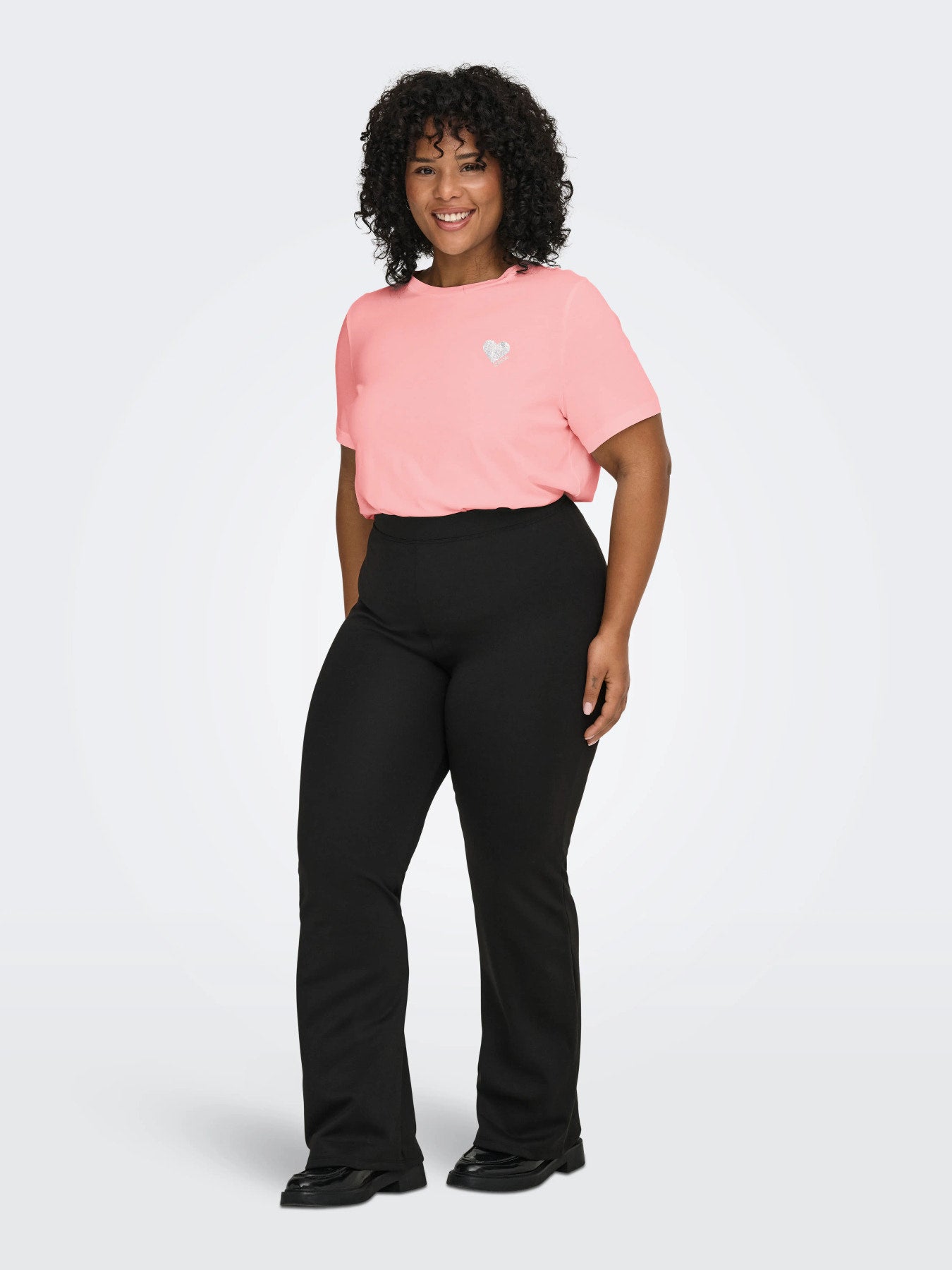 ONLY CARMAKOMA CARKITA S/S LOGO TOP JRS NOOS LYSERØD