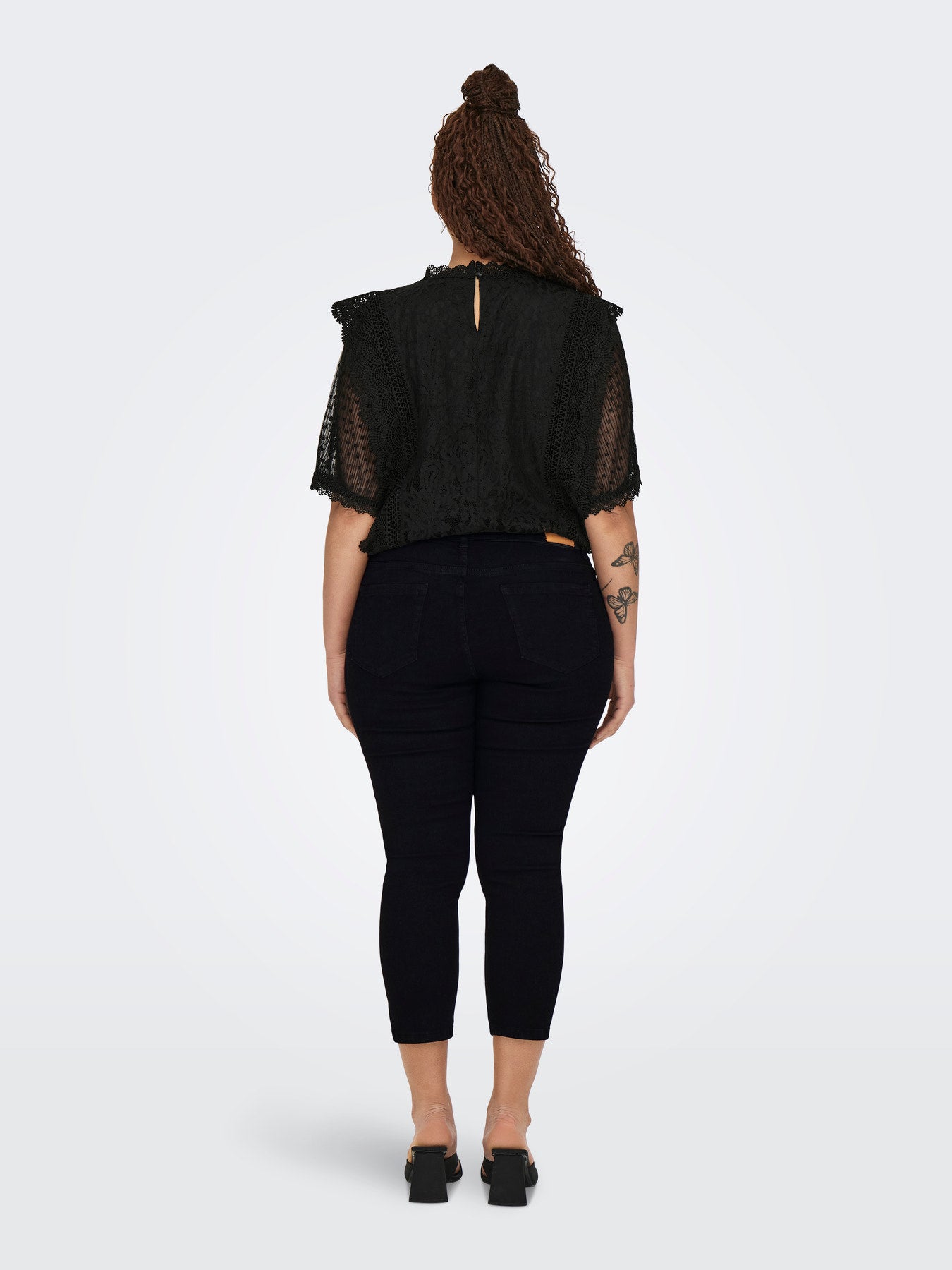 ONLY CARMAKOMA WILLY REG WAIST DNM CAPRI NOOS