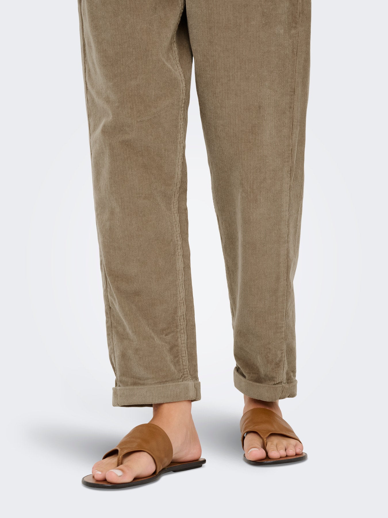 ONLY FLORA MW ELA CORD CAROT PANT Weathered Teak