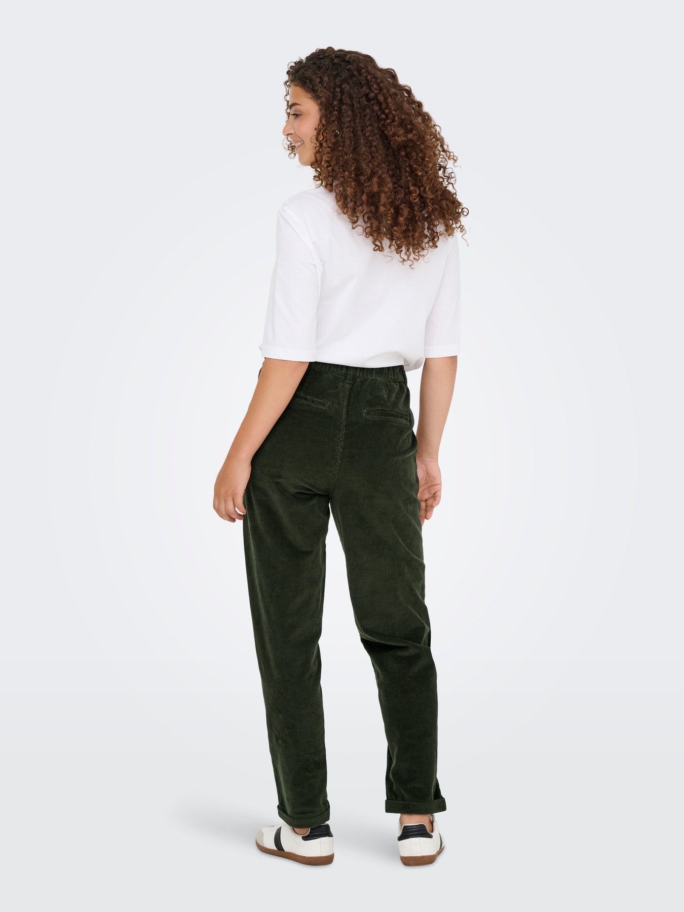 ONLY FLORA MW ELA CORD CAROT PANT Rosin