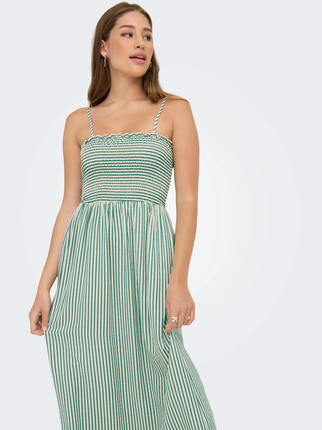 ONLY BARI STRAP SMOCK DRESS MOCH WVN GRØN