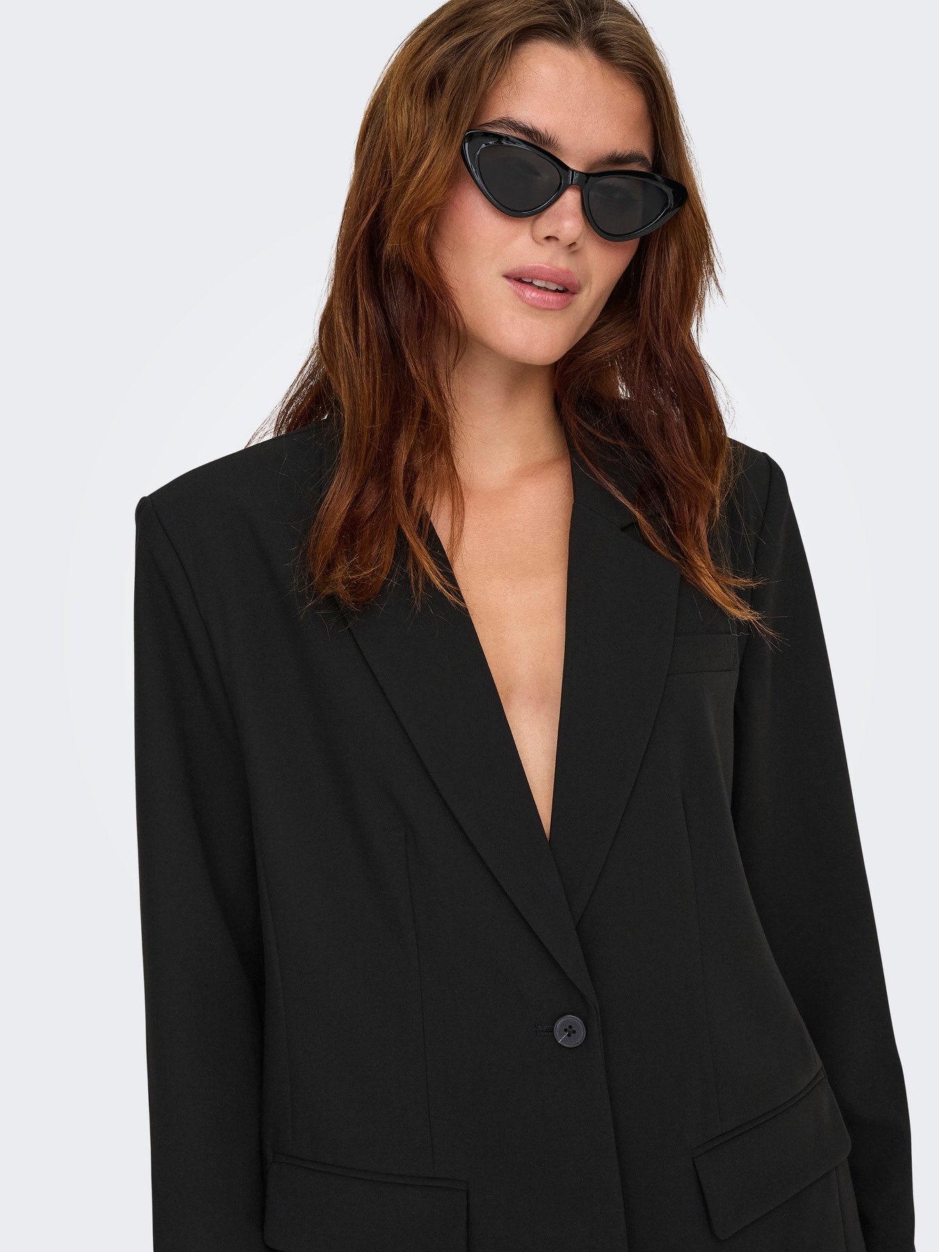 ONLY LINDA-RAVEN L/S BF BLAZER TLR NOOS