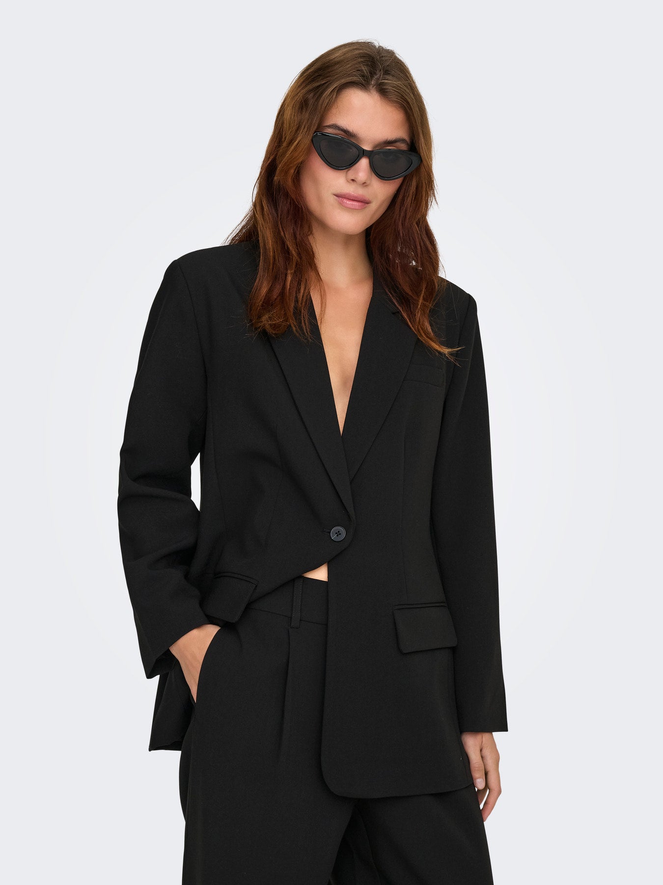 ONLY LINDA-RAVEN L/S BF BLAZER TLR NOOS