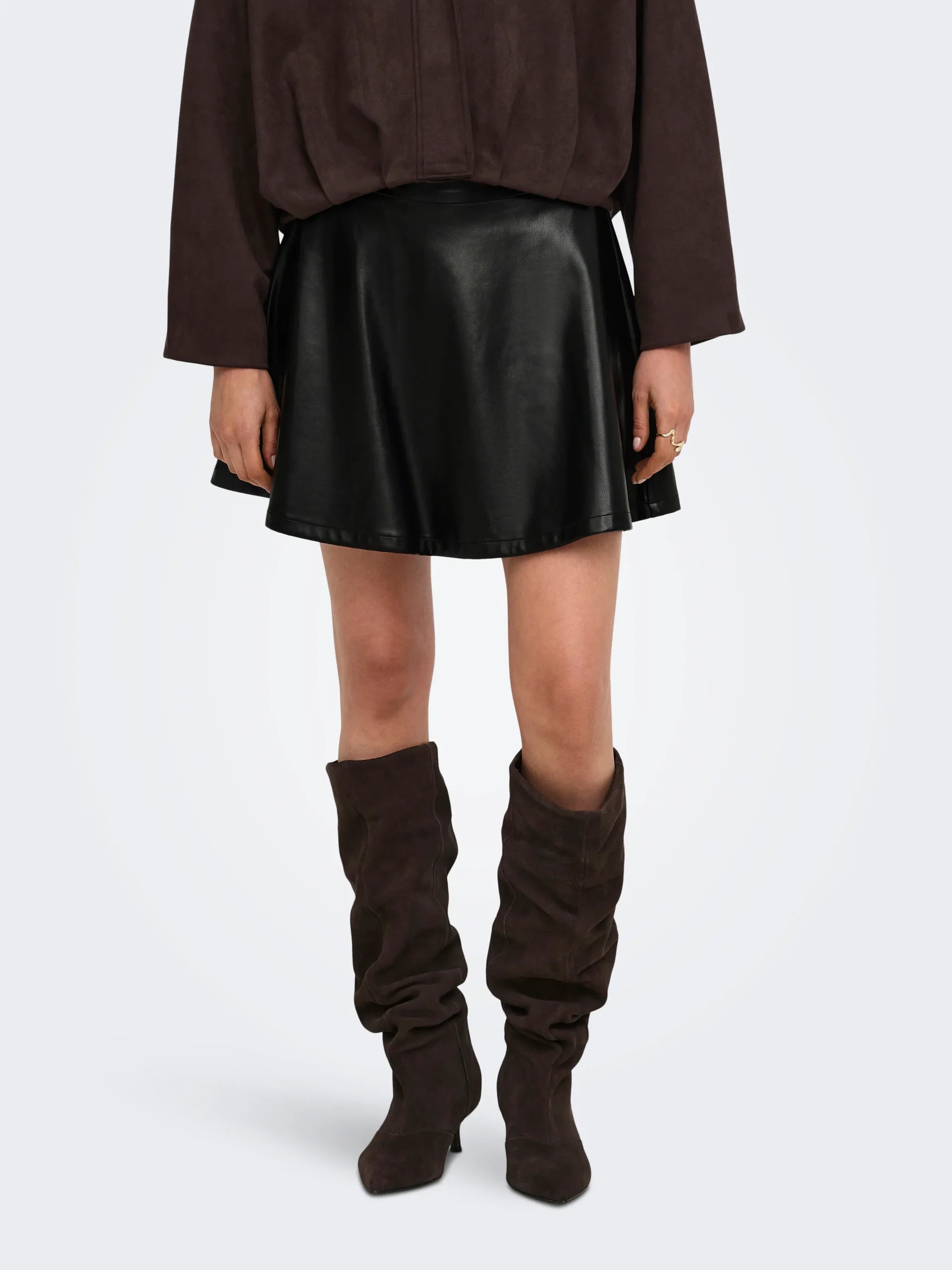 JDY KARLA LIFE SHORT SKIRT JRS Black