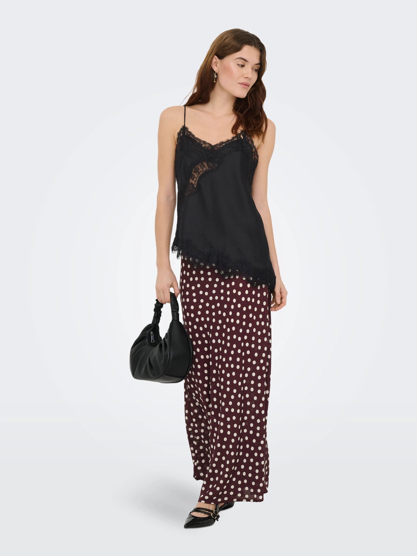 JDY FIFI S/L ASYM LACE SINGLET WVN NOOS BLACK