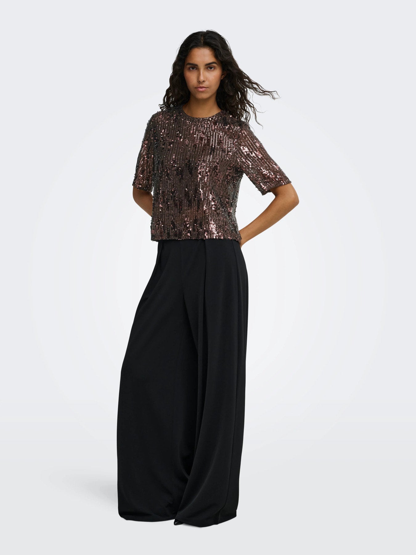 JDY LOLA 2/4 SEQUIN TOP JRS Rum Raisin
