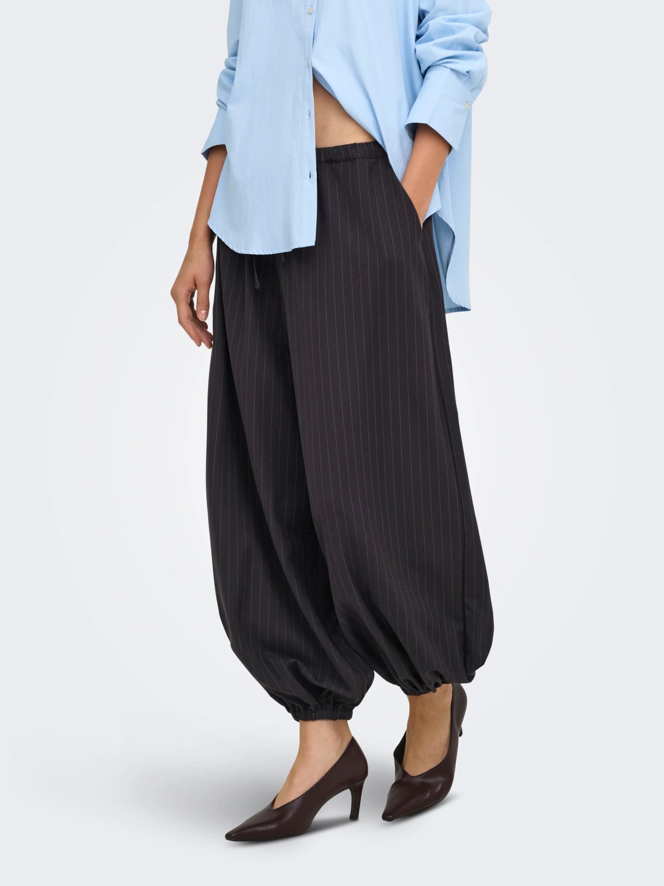 JDY PALOMA MW PINSTRIPE LOOSE PANT WVN Chocolate Plum_PINSTRIPE