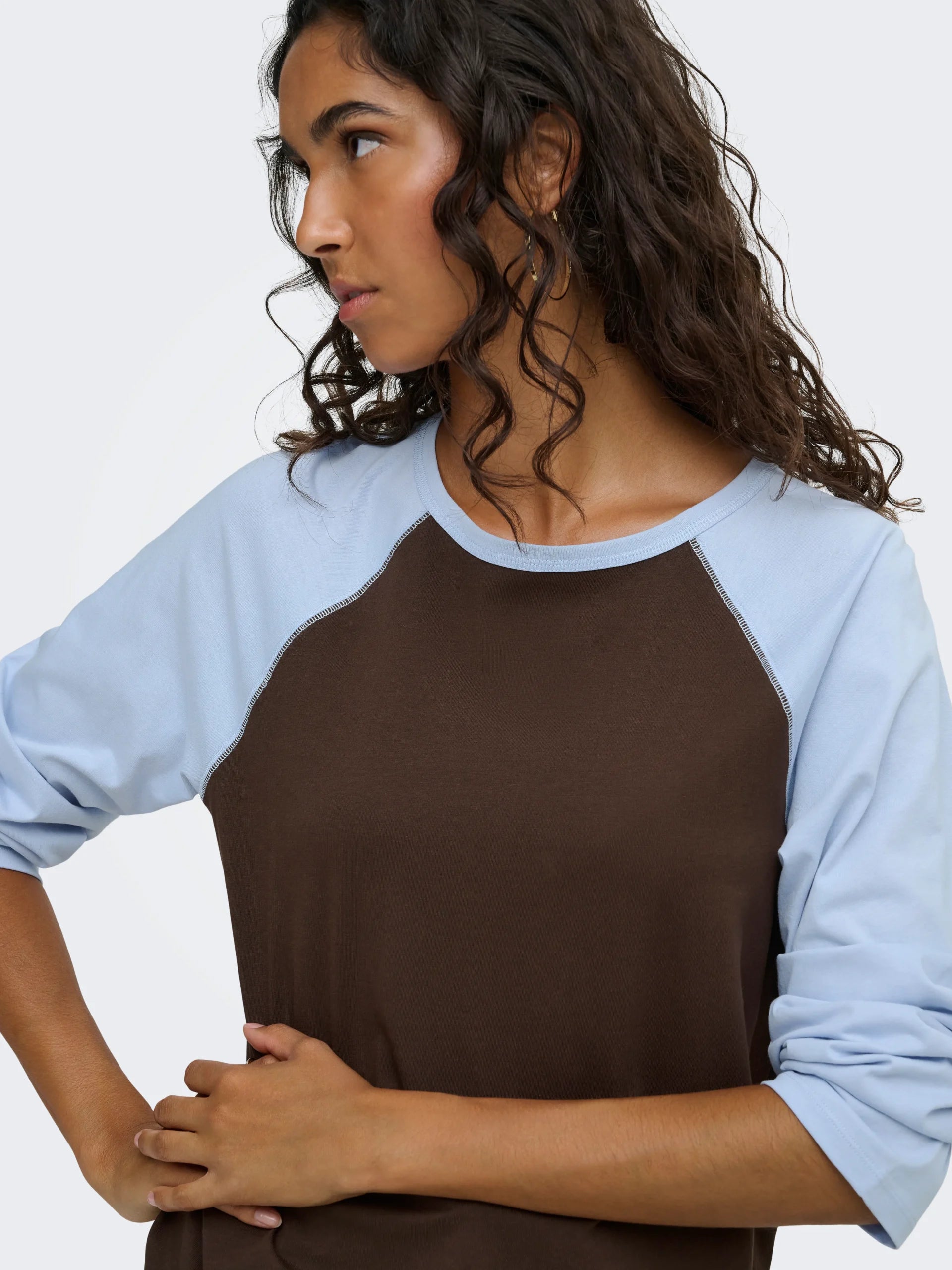 JDY JEANETT L/S RAGLAN CONTRAST TOP JRS Coffee Bean KENTUCKY BLUE CONTRAST
