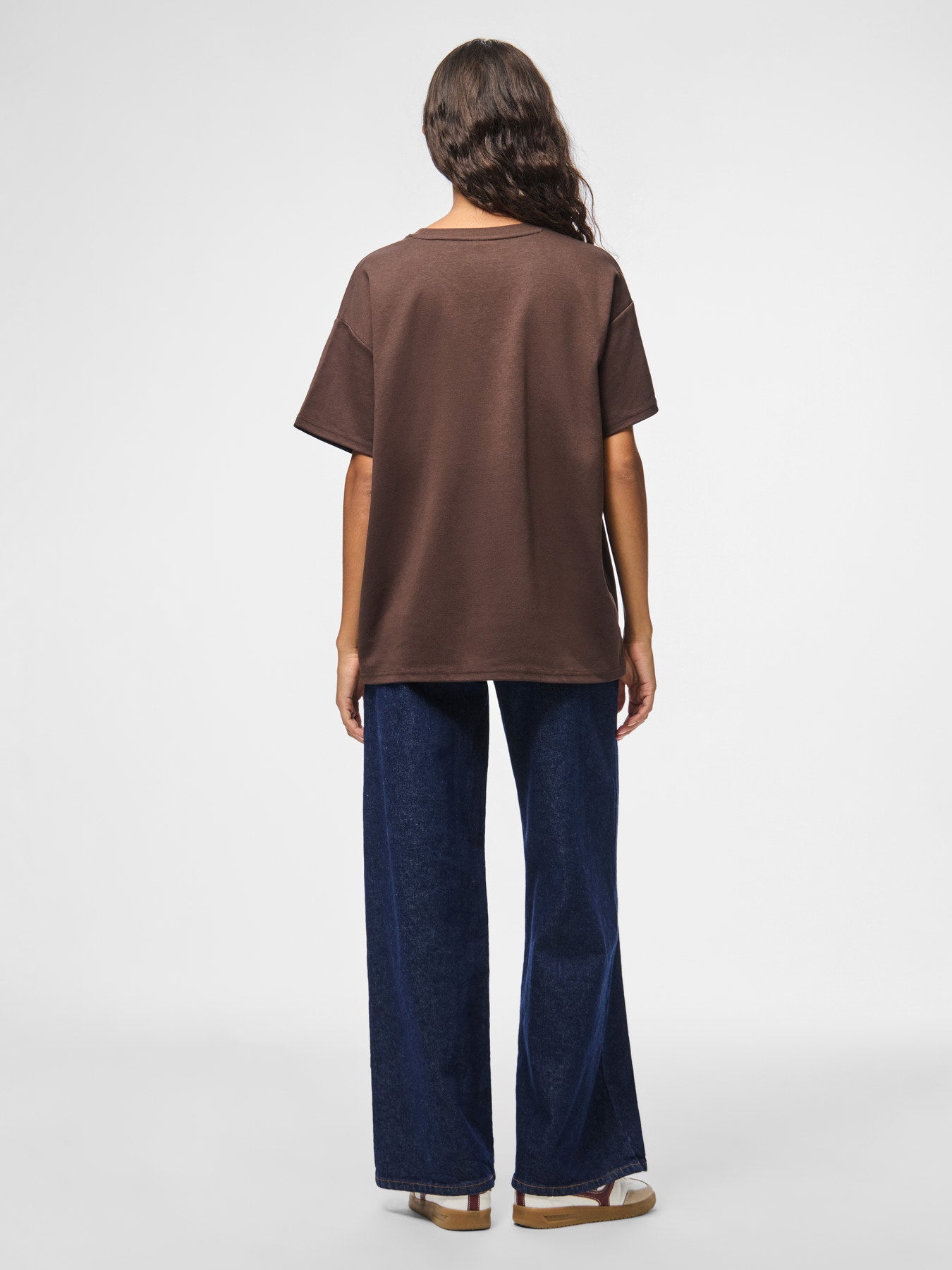 PIECES SKYLAR SS OVERSIZED TEE JRS NOOS Hot Fudge