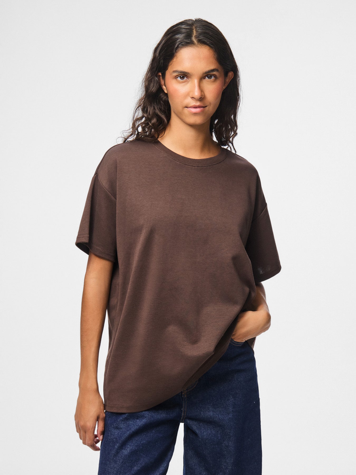 PIECES SKYLAR SS OVERSIZED TEE JRS NOOS Hot Fudge