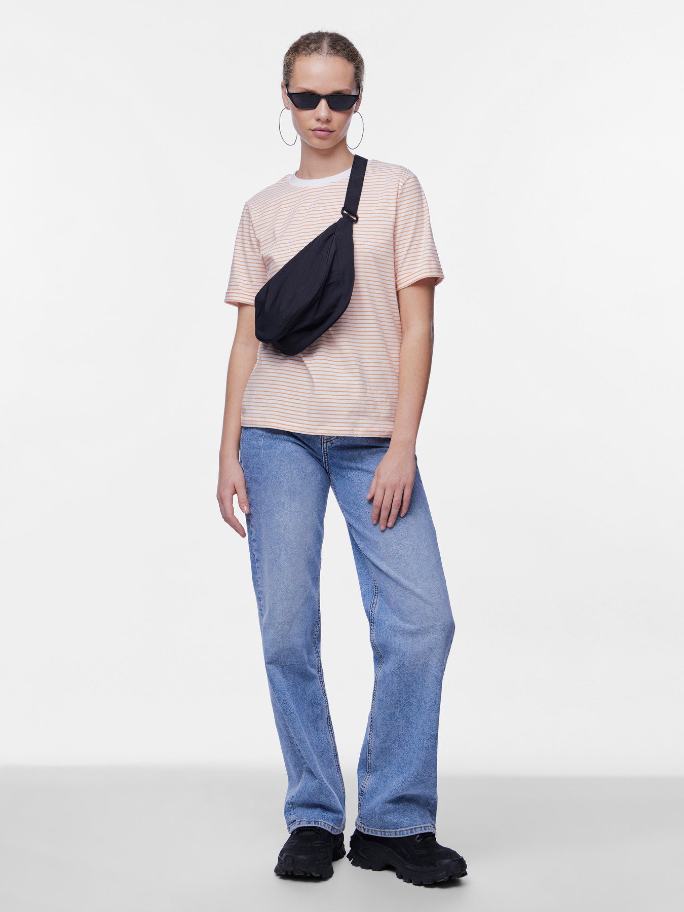 PIECES AMANDA BUMBAG NOOS SORT
