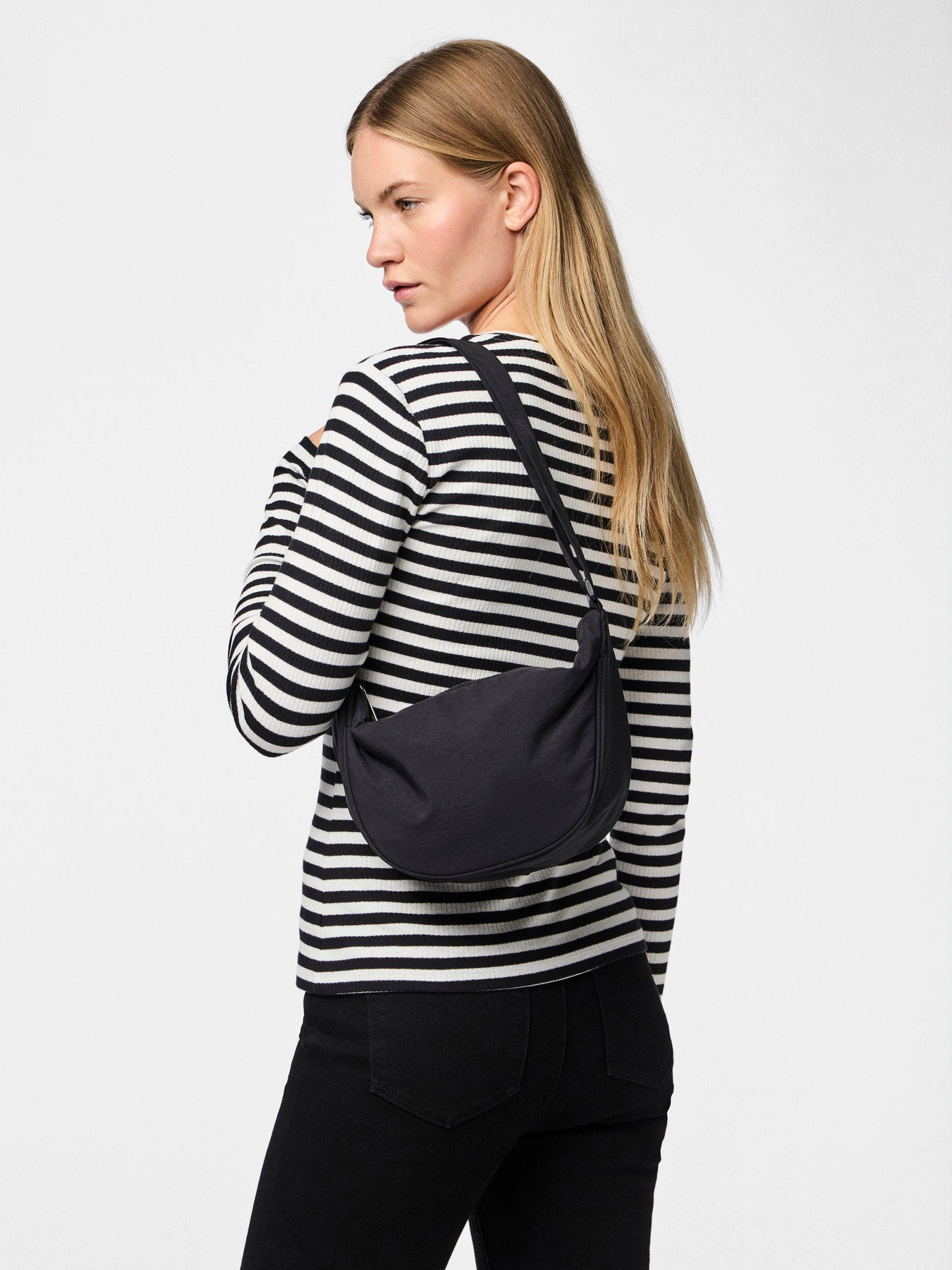PIECES AMANDA BUMBAG NOOS SORT
