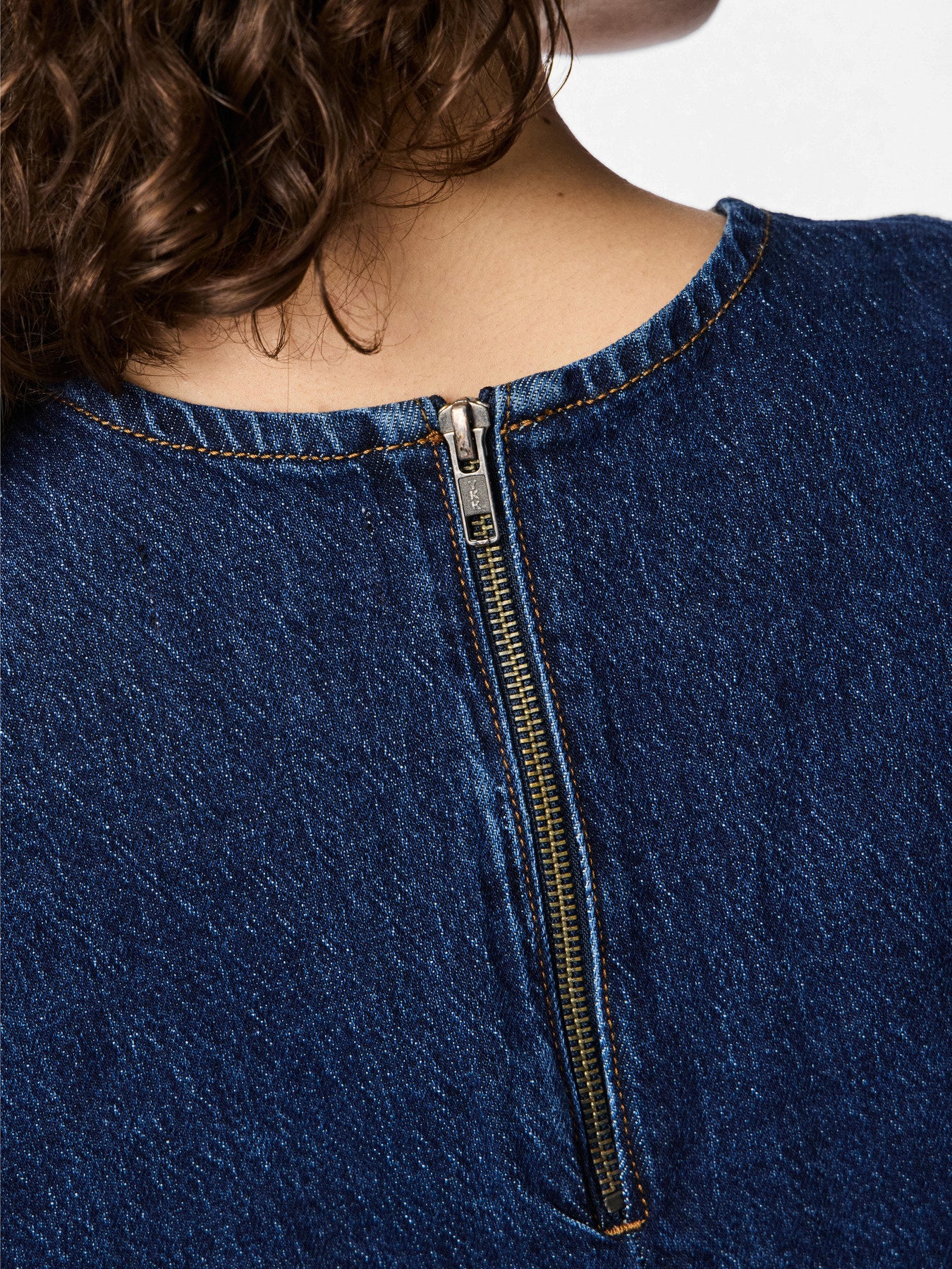 PIECES MERLE SL O-NECK DENIM TOP D2D F