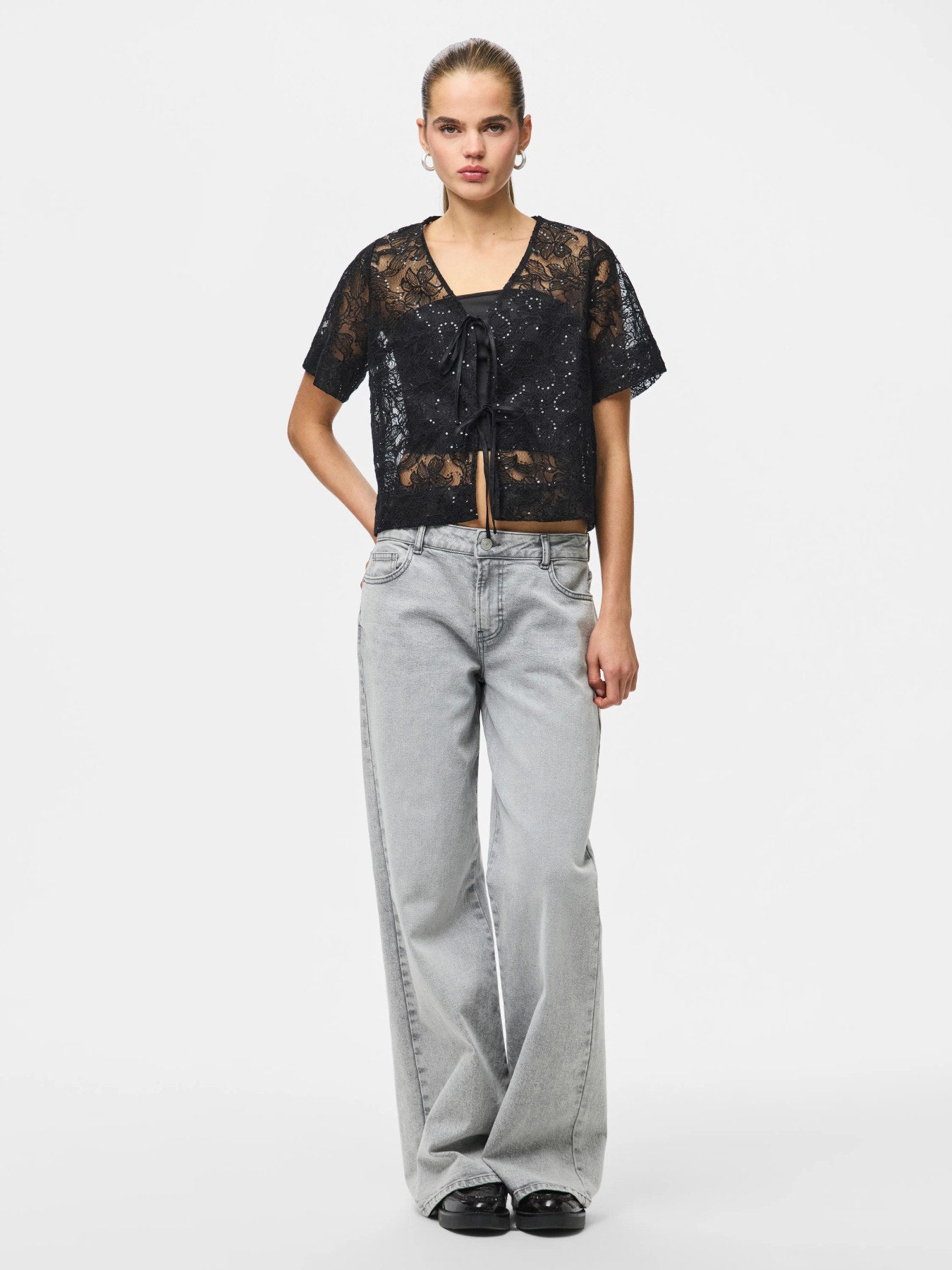 PIECES LOUISE 2/4 V-NECK TIE TOP WVN D2D