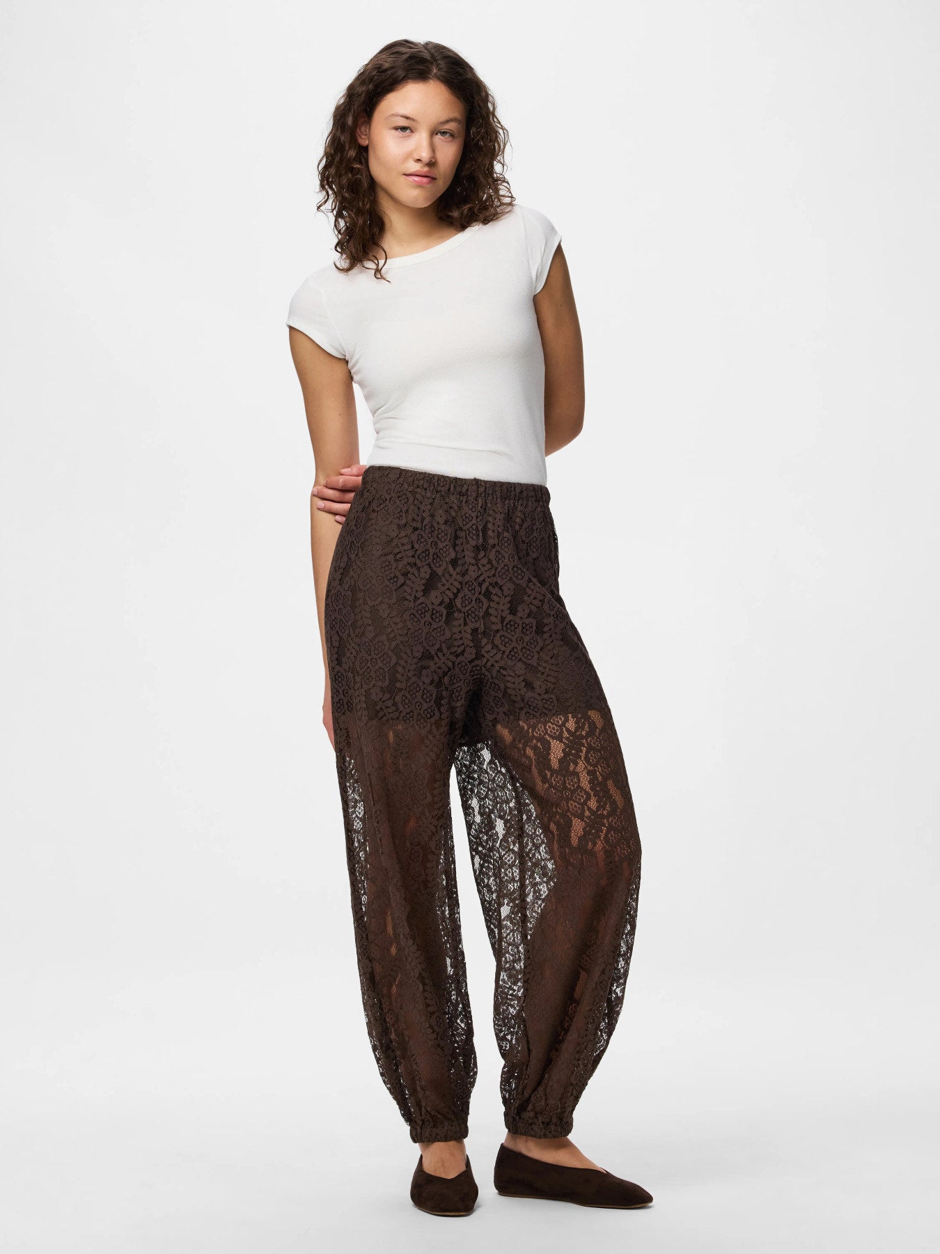 PIECES ALINE HW BALLOON LACE PANTS W HOT FUDGE
