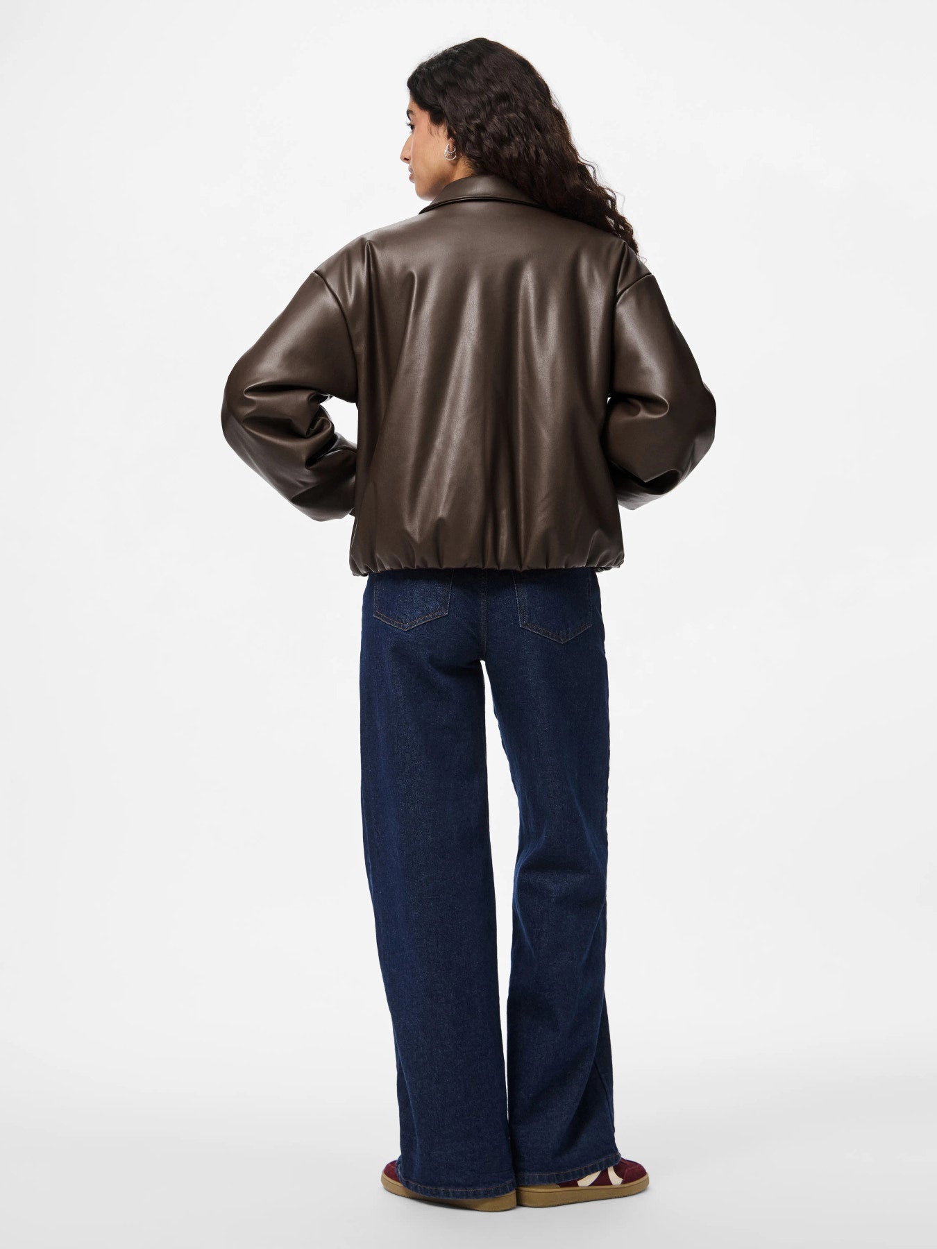 PIECES LARA PADDED COATED BOMBER JACKET WB BC Hot Fudge
