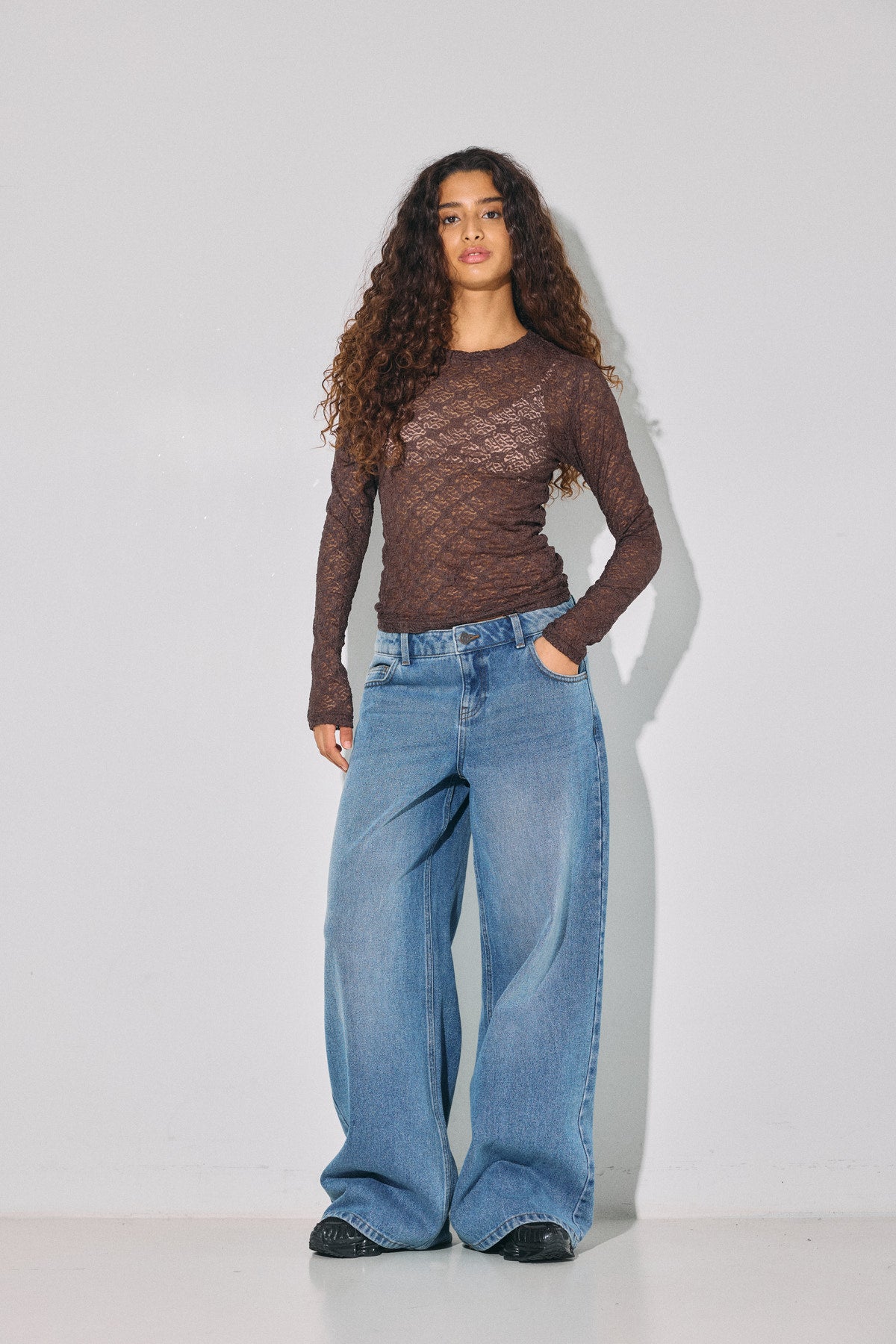 NOISY MAY JUDITH L/S LACE TOP NOOS Chocolate brown