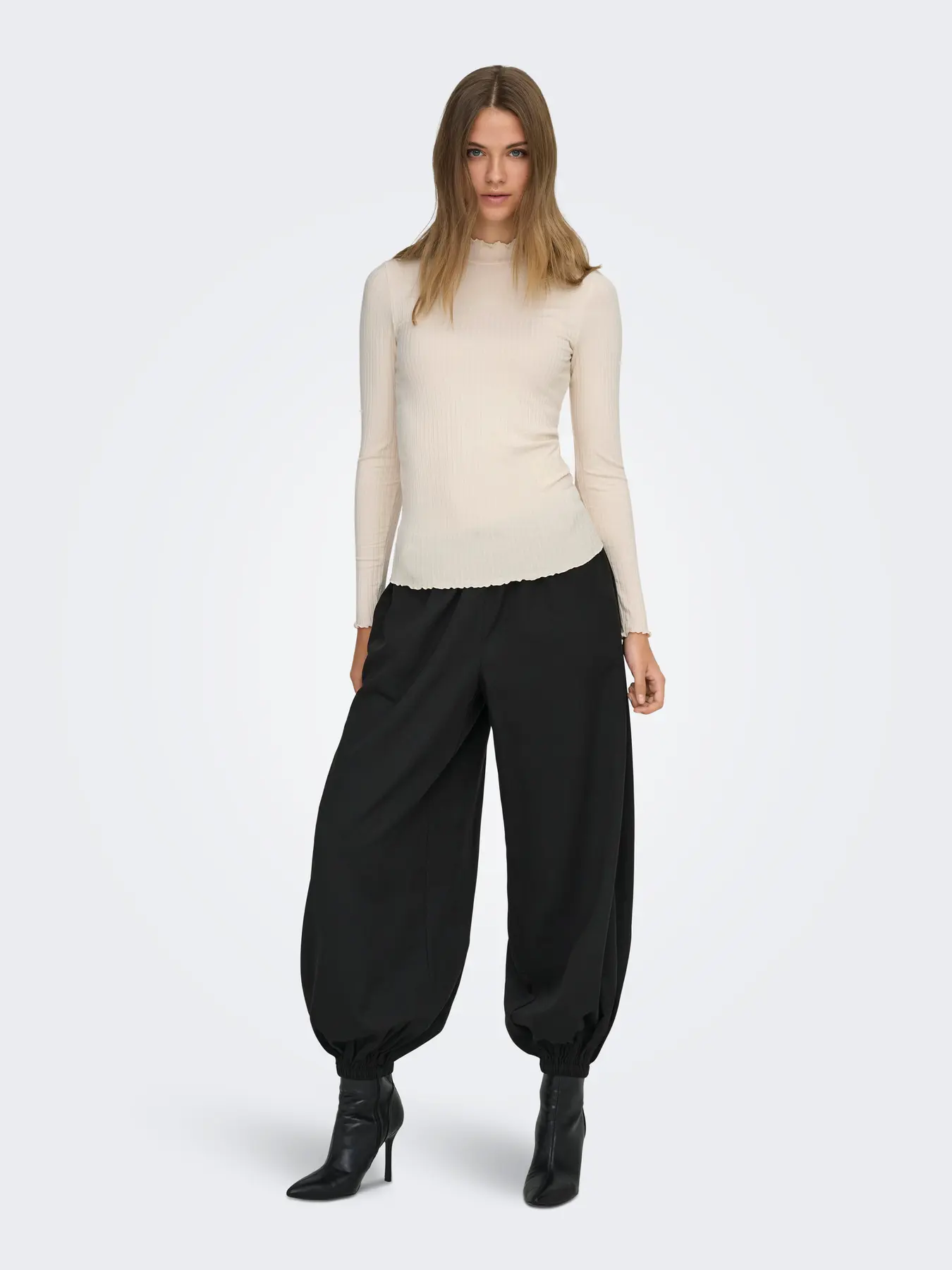 JDY FRANSISKA L/S HI-NCK TOP JR NOOS Creme - Billede 2