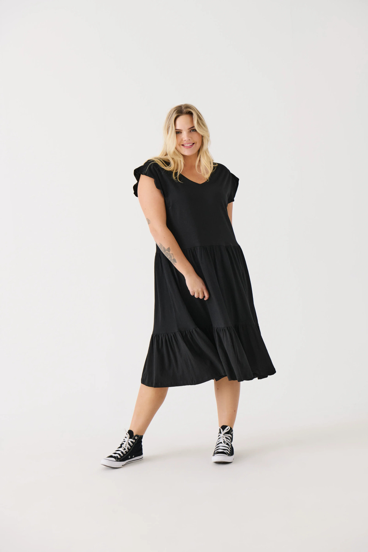 ONLY CARMAKOMA CARMAY CAP SL FRILL DRESS JRS NOOS - Billede 2