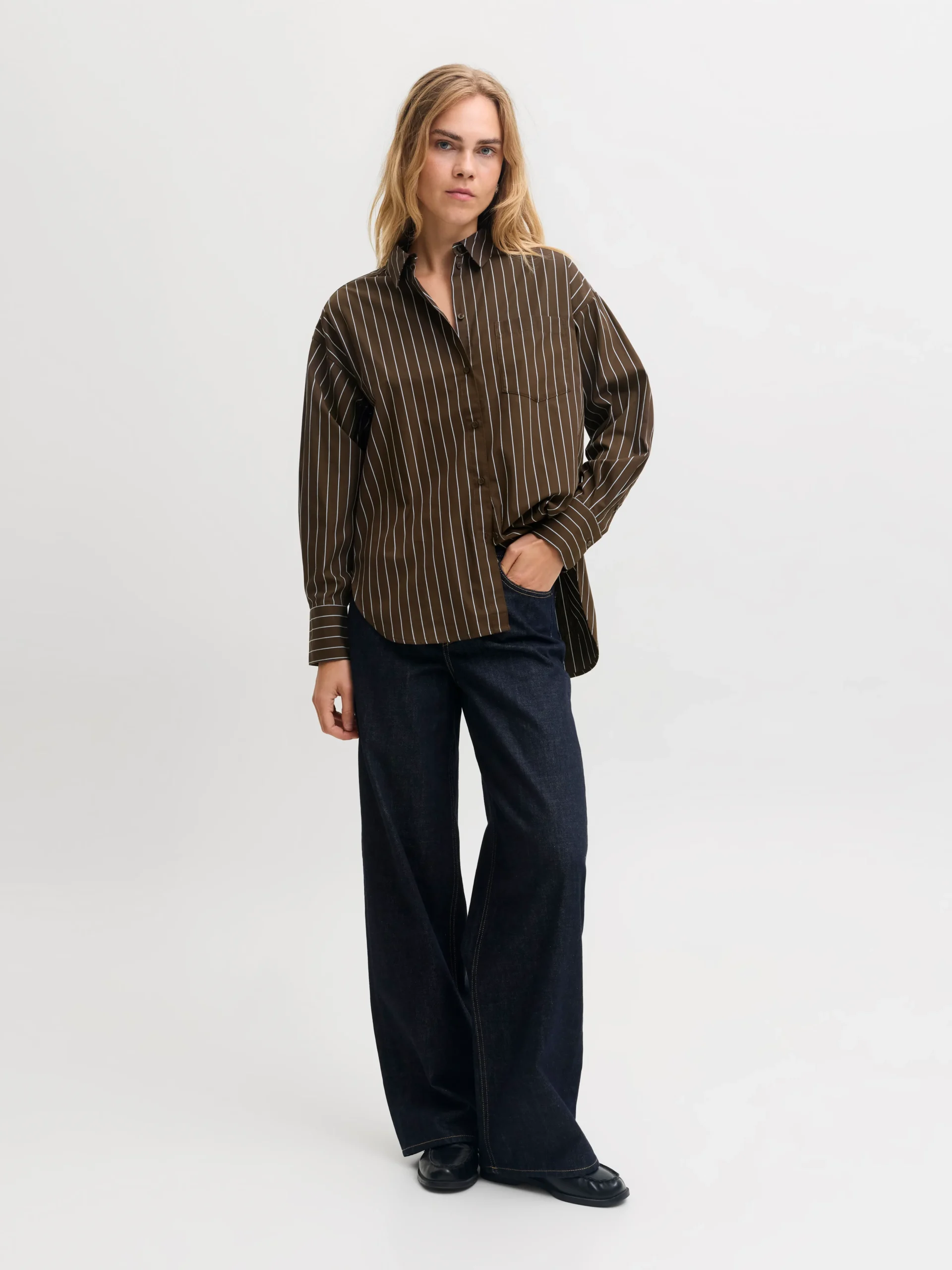 JJXX JAMIE LS RELAXED POPLIN SHIRT WVN NOOS Demitasse THIN WHITE - Billede 3