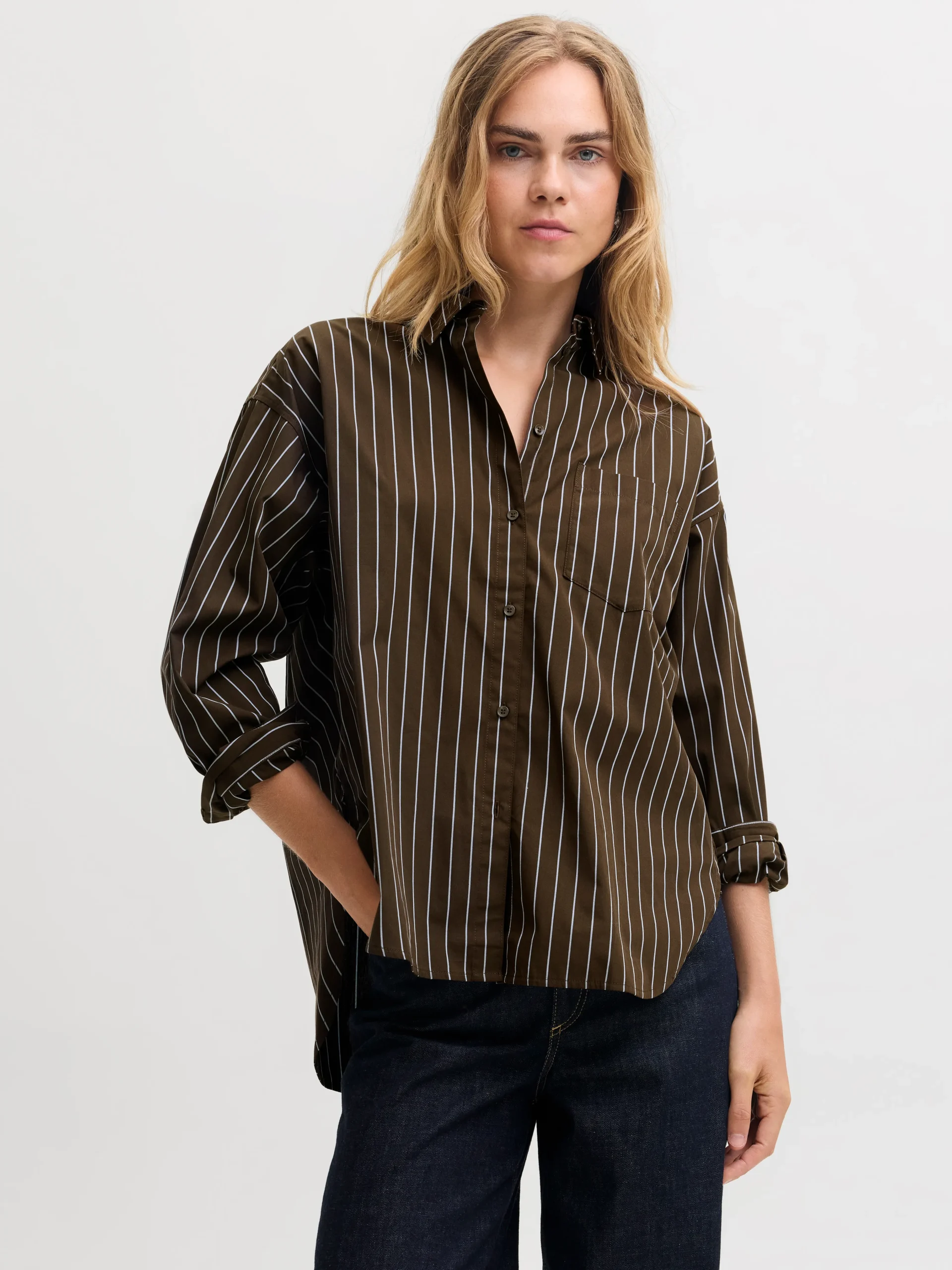 JJXX JAMIE LS RELAXED POPLIN SHIRT WVN NOOS Demitasse THIN WHITE - Billede 2